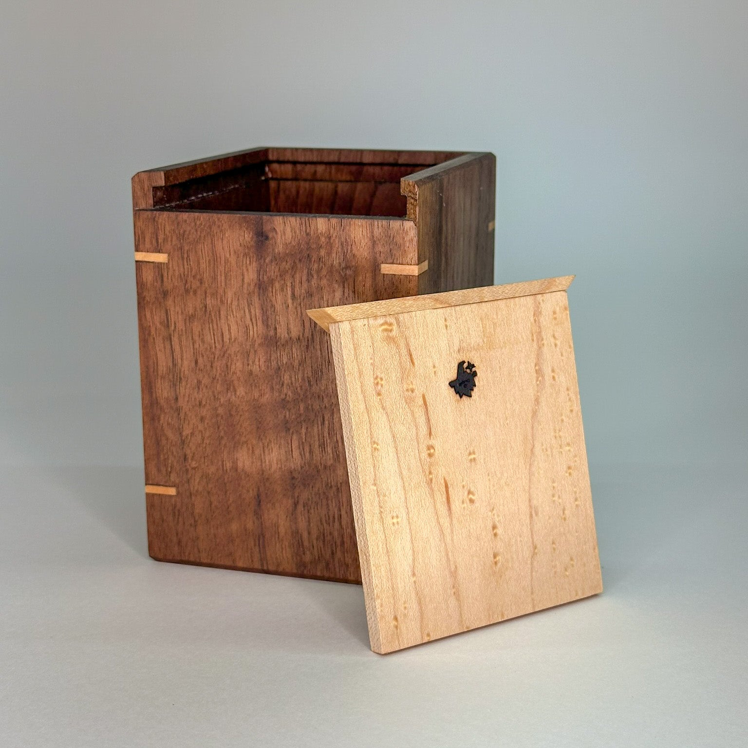 Solid hardwood Commander deck box – handmade Black Walnut Lid